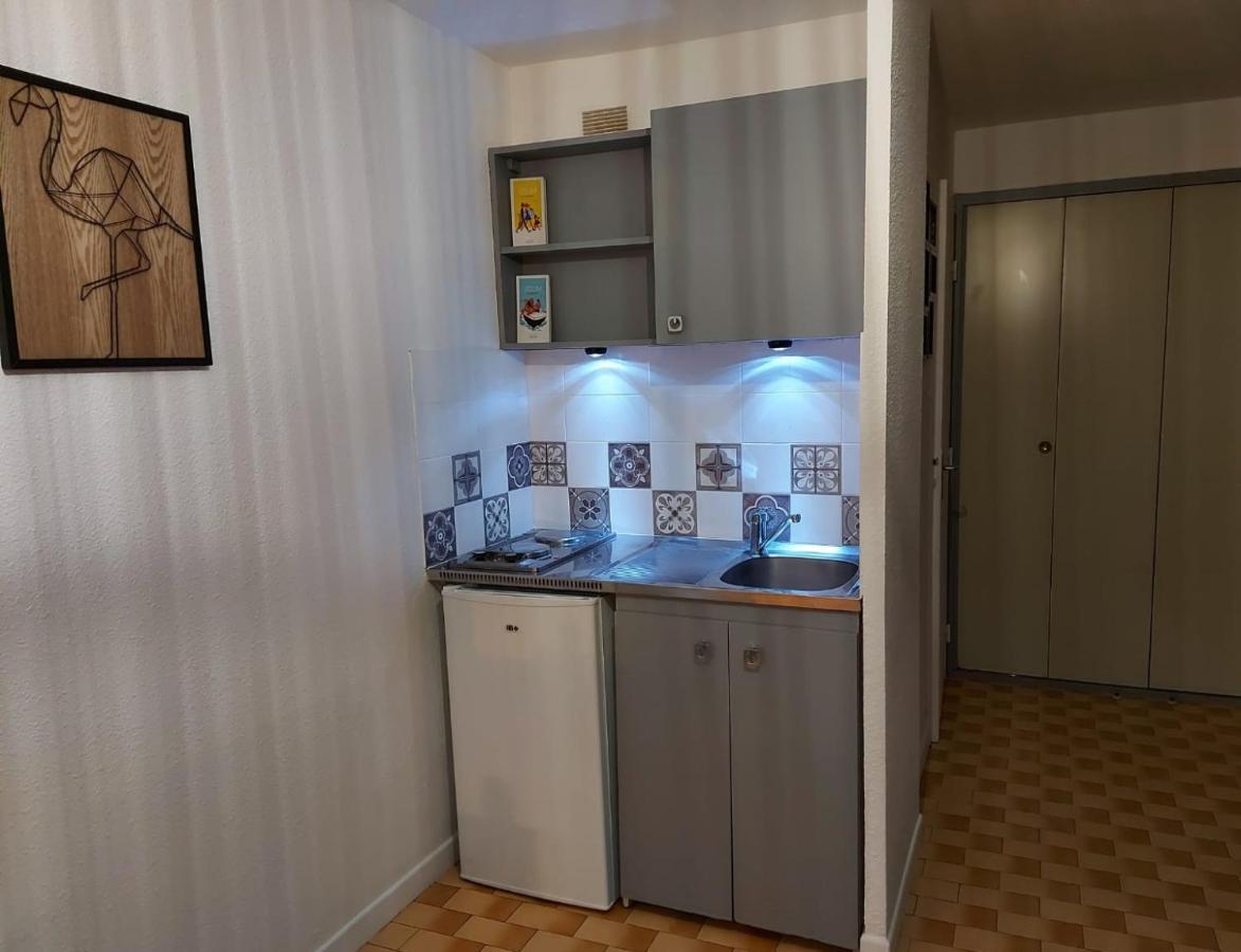 Ferienwohnung Coquet Studio Avec Belle Terrasse La Londe-les-Maures Exterior foto